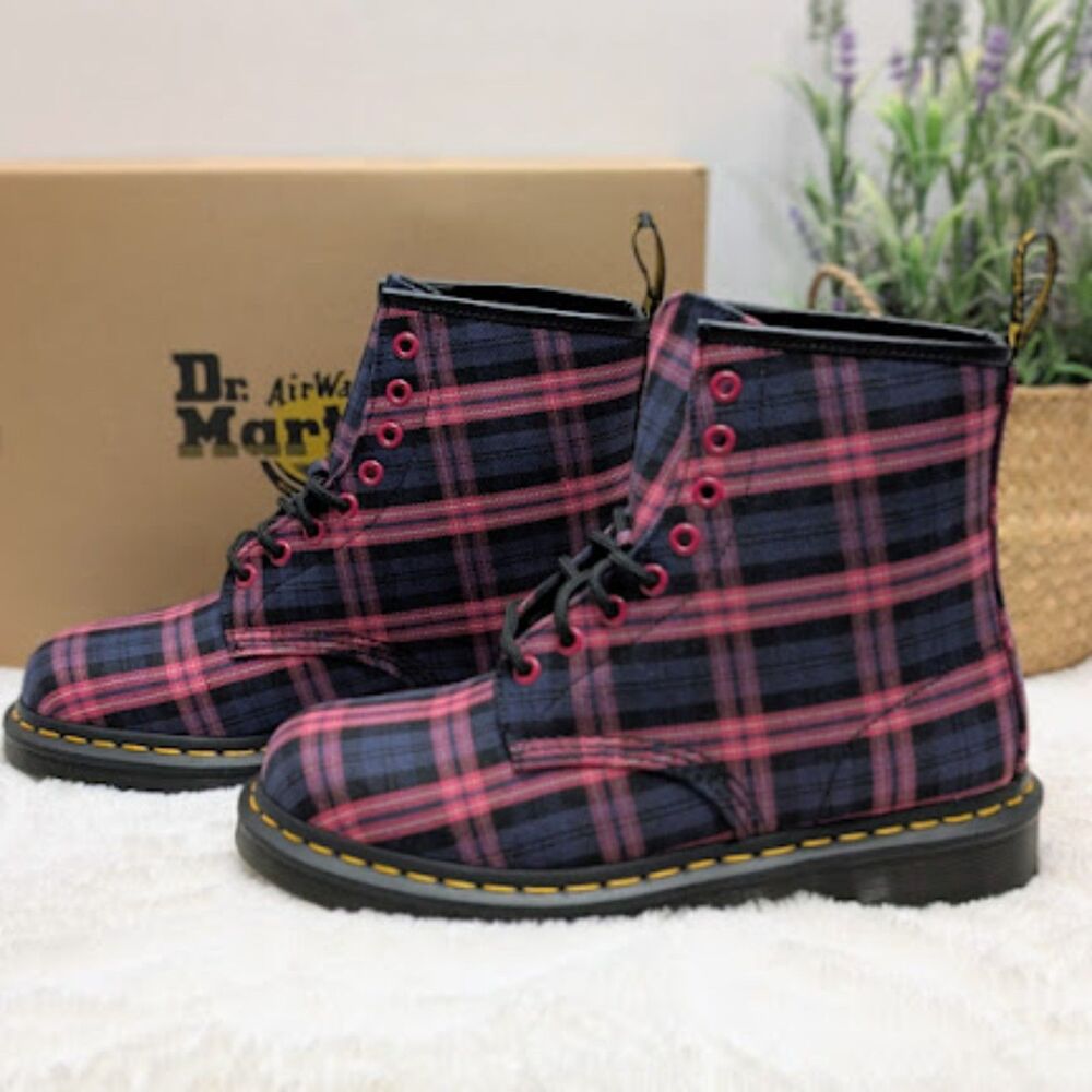 Dr. Martens 1460 Pink Multicolor Plaid Tartan Lace Up Boots Women's 9 UK 7 NIB - Picture 3 of 13